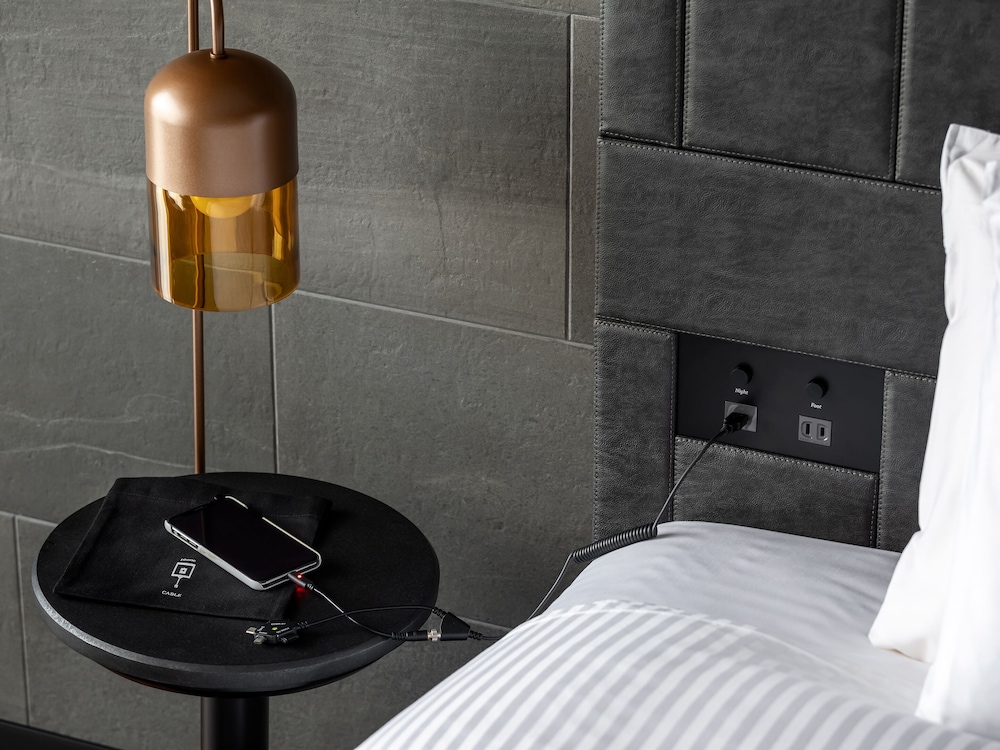 スタンダードツイン (バルコニー付) (禁煙) 客室1 | 三井ガーデンホテル神宮外苑の杜プレミア