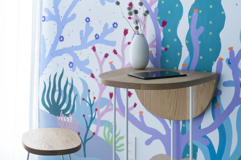 Seabed Canopy “Venus’ Flower Basket” by Lulu Kouno 客室2 | BnA Alter Museum