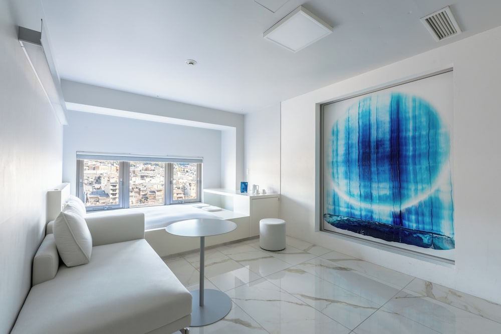 Minimalist Zen Art Room “From one stroke” by Mina Katsuki | BnA Alter Museum