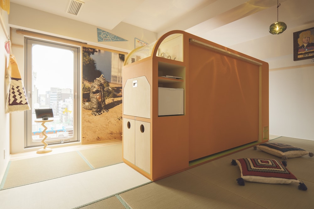 Quirky Retro Future Room “Galápagos Danchi” by Mizuguchi Guchi 客室1 | BnA Alter Museum