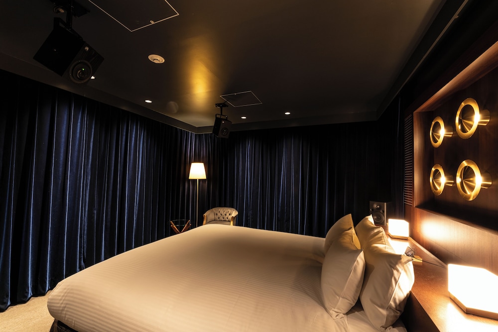 Audiophile’s Listening Room “TRAVELLING ROOM” by Takamasa Aoki 客室2 | BnA Alter Museum