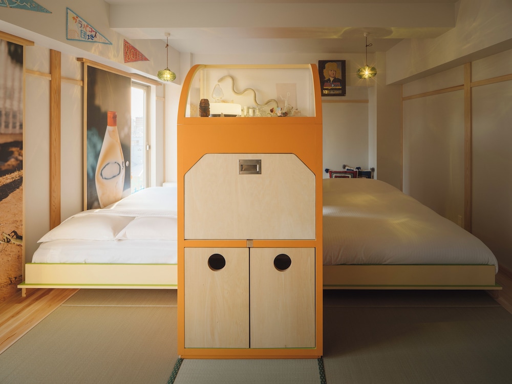 Quirky Retro Future Room “Galápagos Danchi” by Mizuguchi Guchi 客室4 | BnA Alter Museum