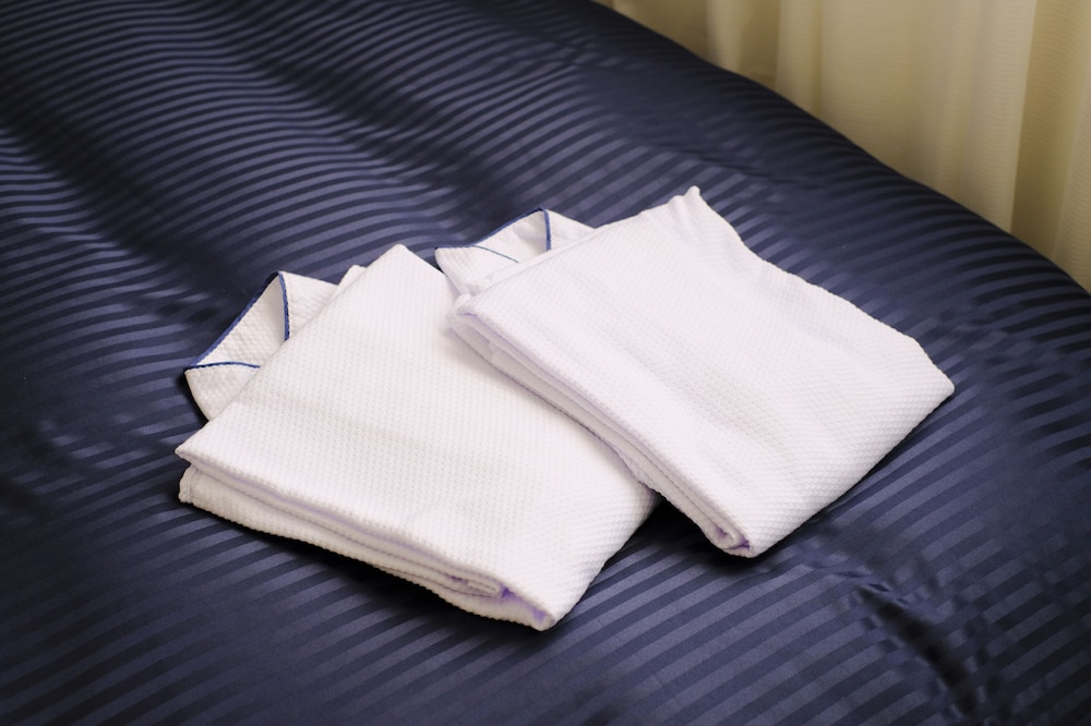 エコノミー ダブルルーム 客室2 | ホテル グランドルチェ博多