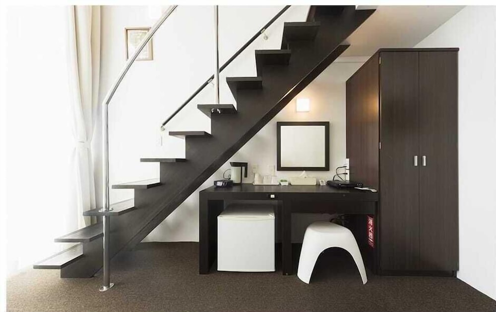 客室1 | クリッパー オキナワ ベース