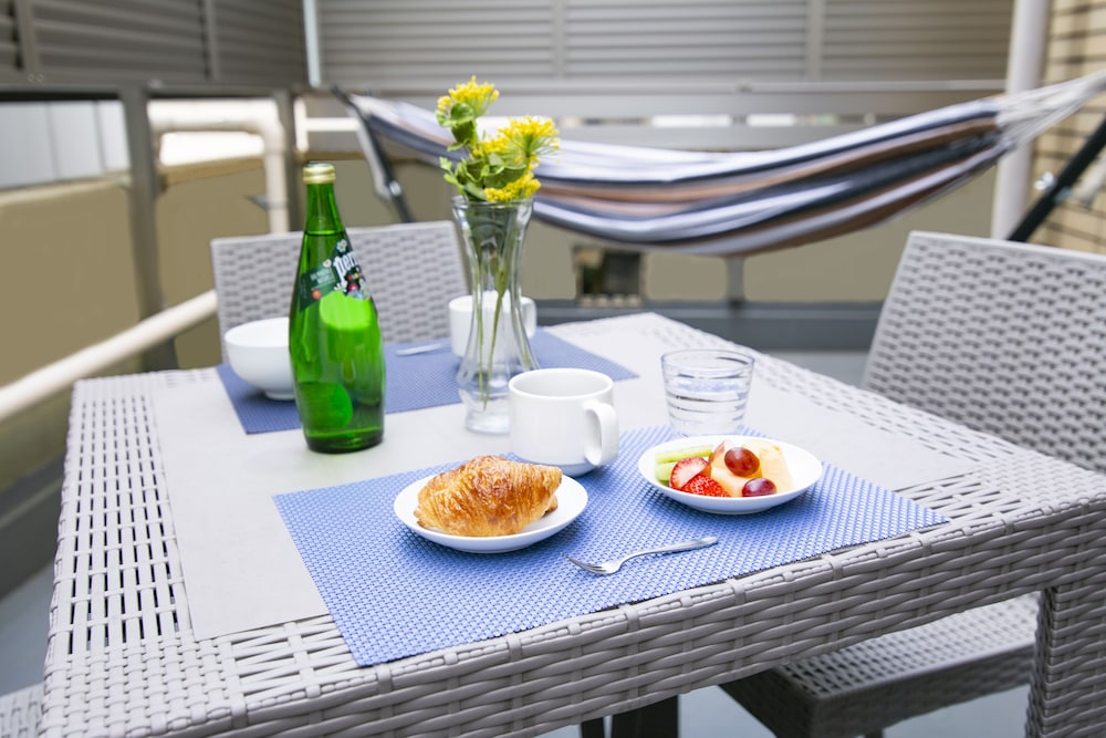 バンクベッドルーム テラス付き テラス / パティオ0 | PLAYSIS ASAKUSA