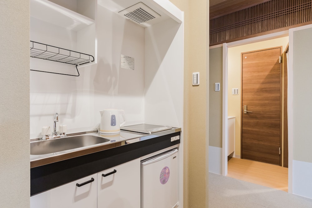 和風プレミアムルーム 専用キッチン0 | PLAYSIS ASAKUSA