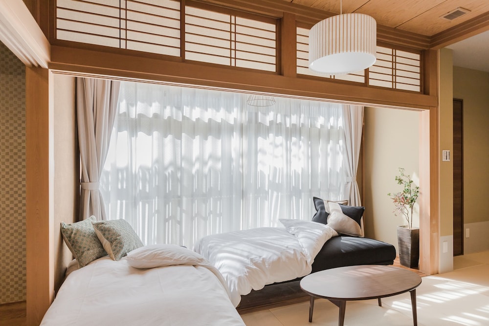 和風プレミアムルーム エキストラベッド1 | PLAYSIS ASAKUSA