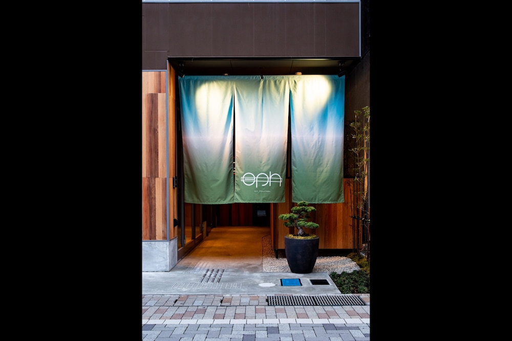 フロント1 | eph TAKAYAMA（エフ高山）