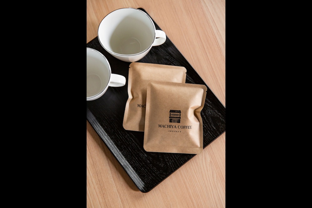 クラシック ツインルーム シングルベッド 2 台 禁煙 専用バスルーム コーヒー / コーヒーメーカー0 | eph TAKAYAMA（エフ高山）