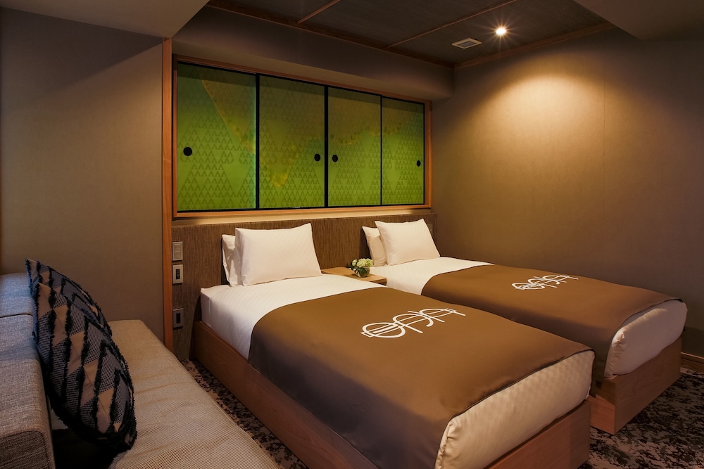 スーペリア ツインルーム 禁煙 専用バスルーム 客室1 | eph TAKAYAMA（エフ高山）