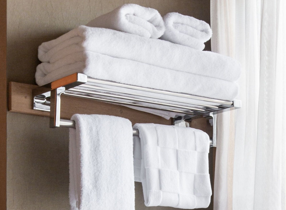 クラシック ツインルーム シングルベッド 2 台 禁煙 専用バスルーム バスルームの設備0 | eph TAKAYAMA（エフ高山）