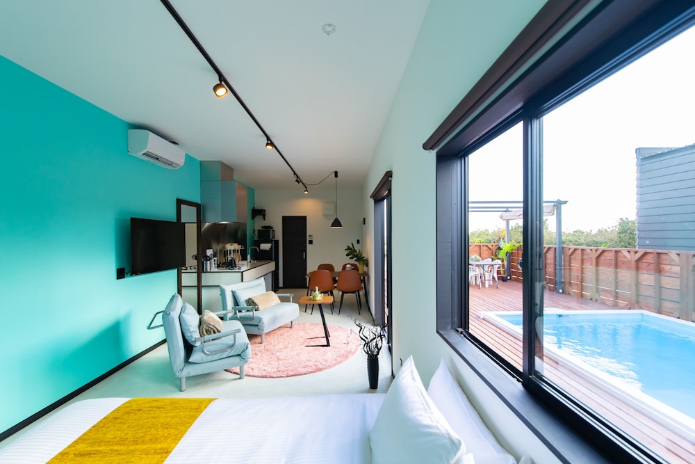 ルーム 客室2 | クリスタルパーク久松