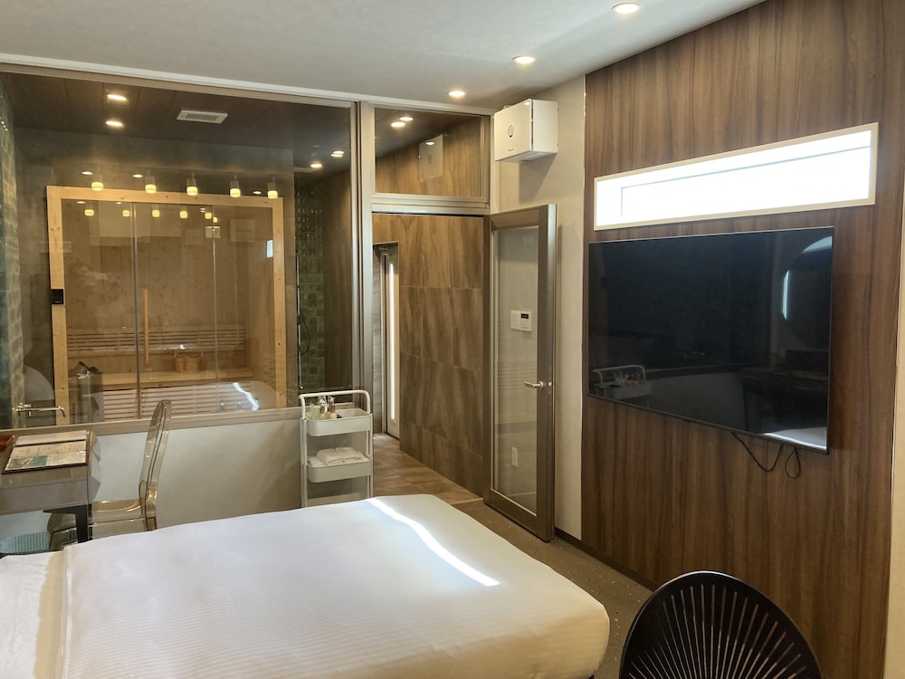 ダブルルーム 客室3 | クリスタルパーク久松