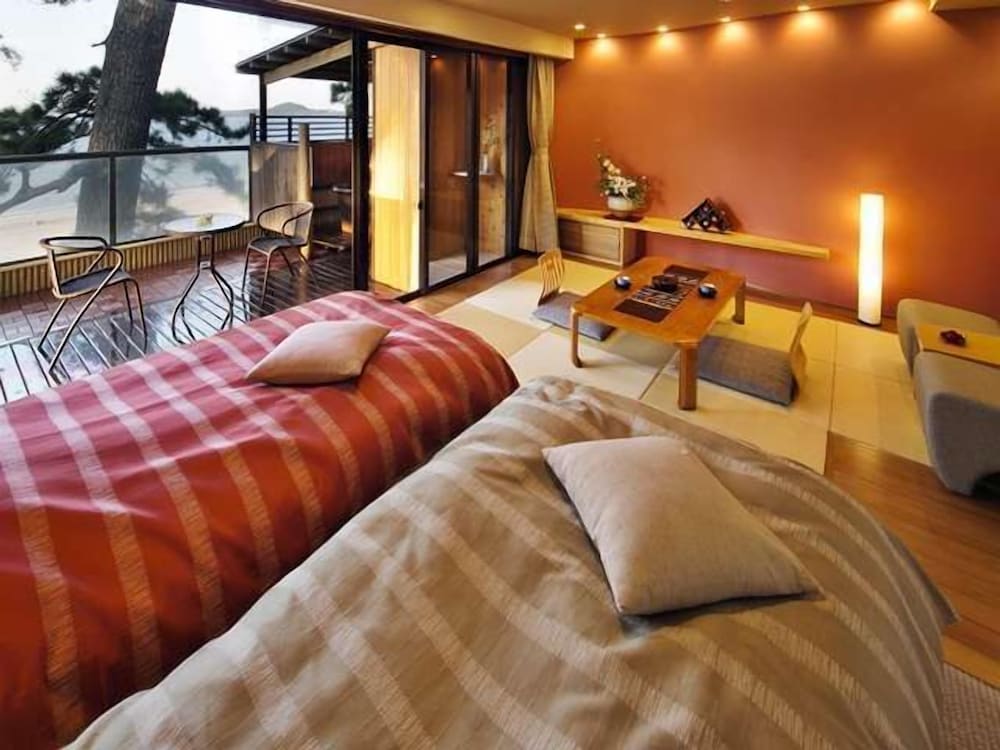 デザイン ルーム 禁煙 オーシャンビュー | 宵待ちの宿 萩一輪