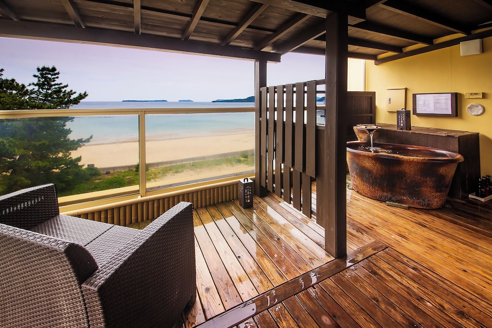 デザイン ルーム 禁煙 オーシャンビュー バルコニーからの眺望0 | 宵待ちの宿 萩一輪