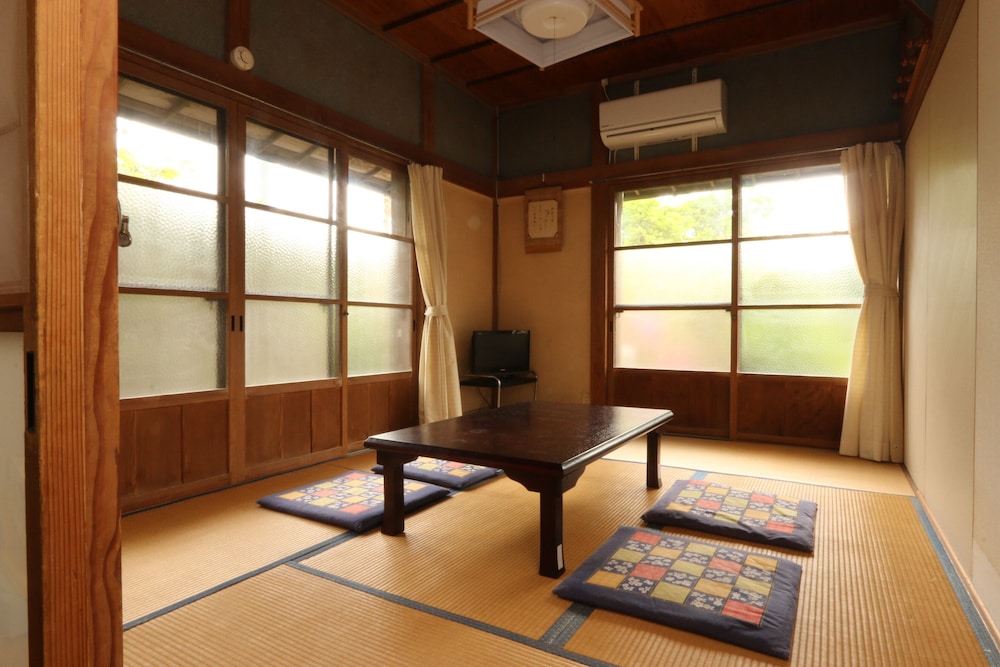 和室 ６畳 | 聖山荘