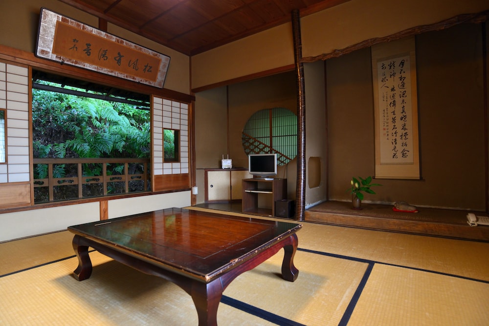 和室 ファミリールーム 客室3 | 備後屋