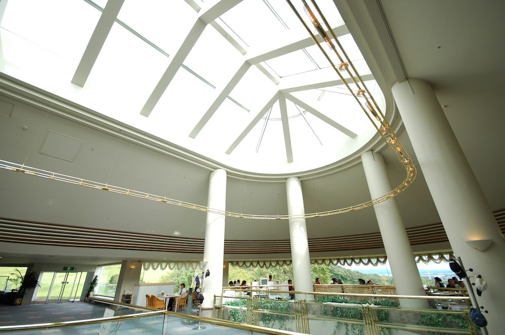 レストラン1 | サンヒルズカントリークラブ