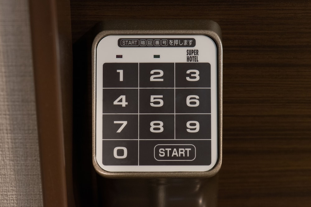 シングルルーム 喫煙可 客室の設備とサービス1 | スーパーホテル水俣