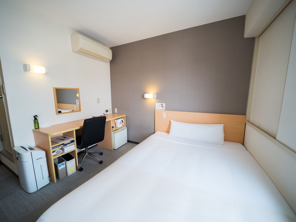 シングルルーム 喫煙可 客室3 | スーパーホテル水俣