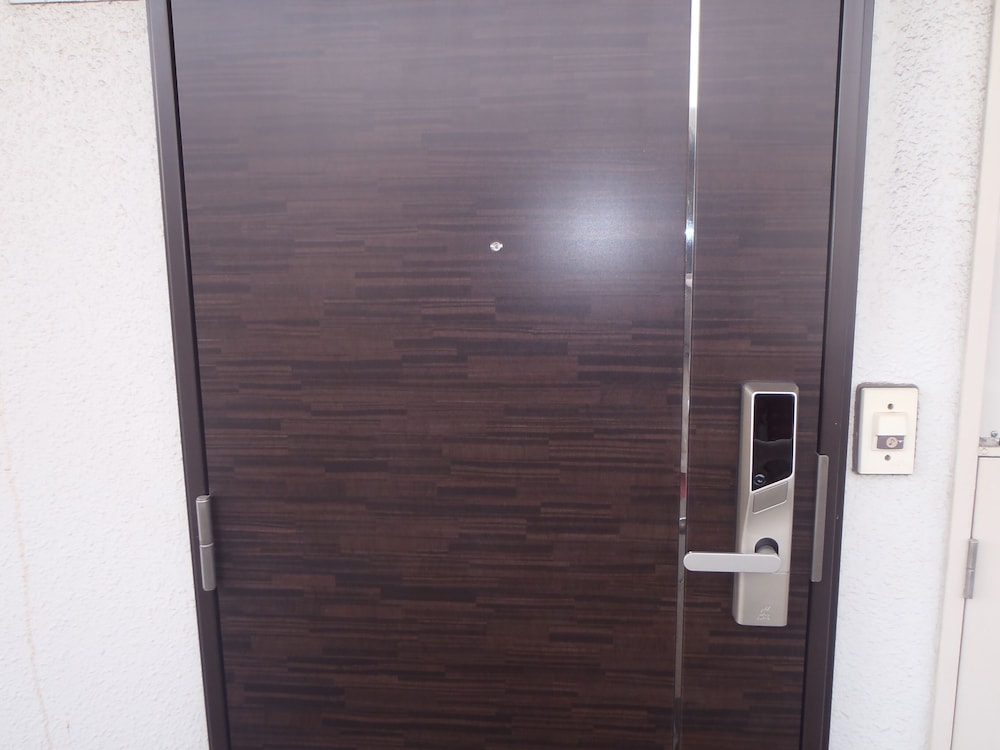 ダブルルーム 到着時間事前連絡必須 客室1 | パークアベニュー国分寺