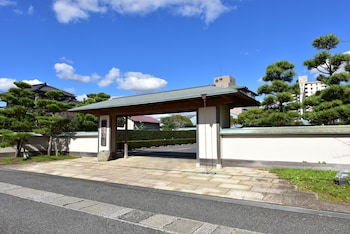 白子温泉 青松庭 白砂