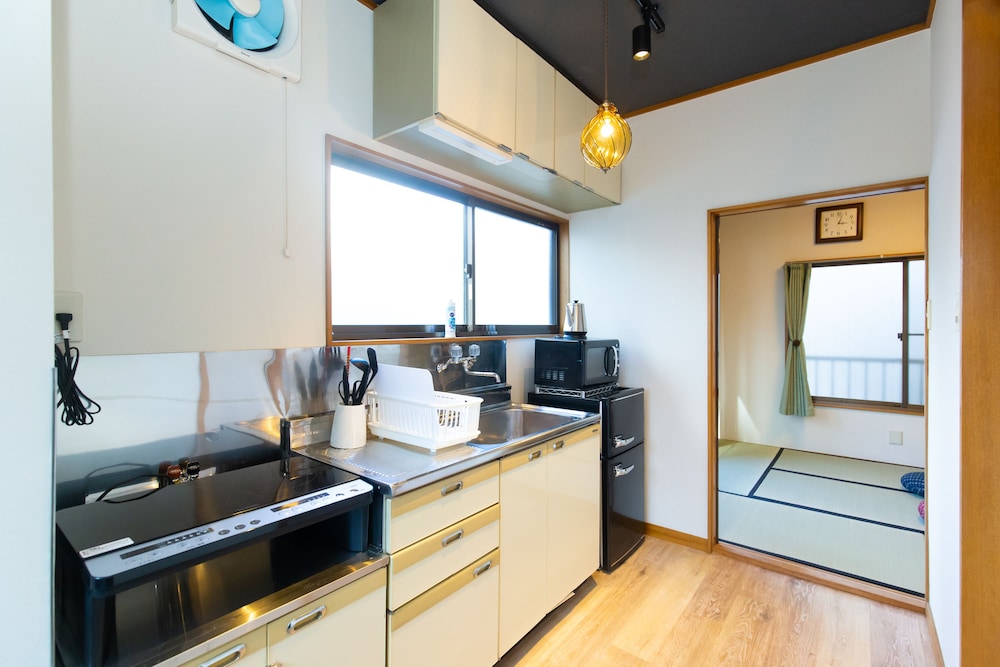 Apartment (Room 2, Room3) 専用簡易キッチン4 | 神楽坂 レトロなBARとホテル