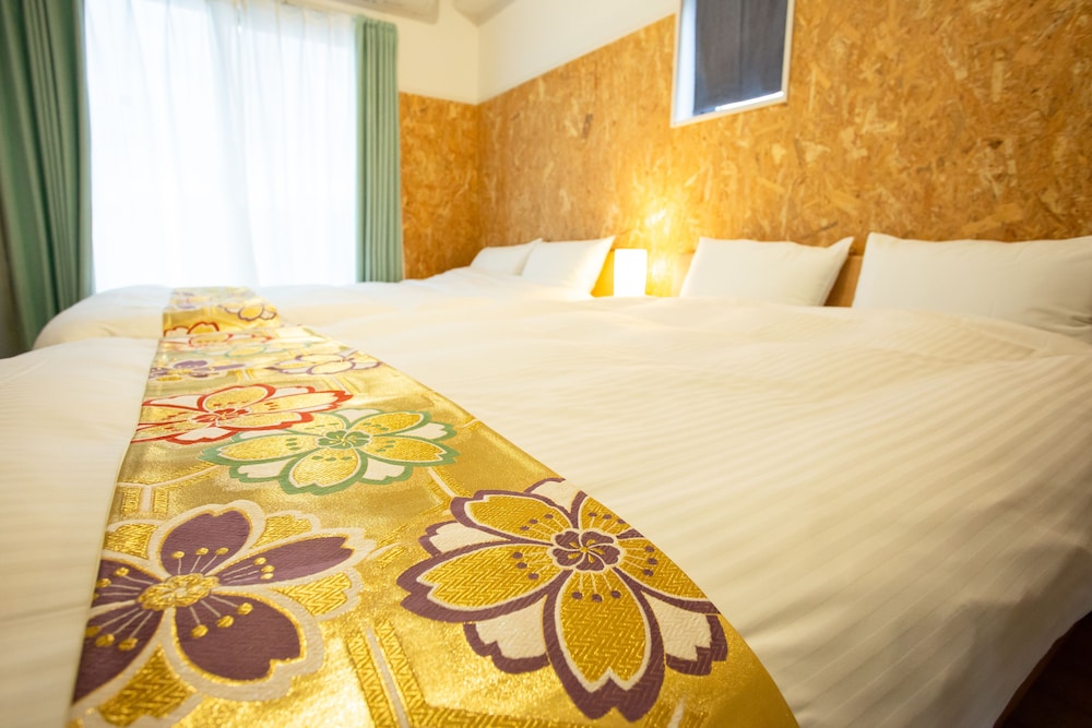 スーペリア ダブルまたはツインルーム ダブルベッド 2 台 禁煙 客室2 | Rest inn Kyoto