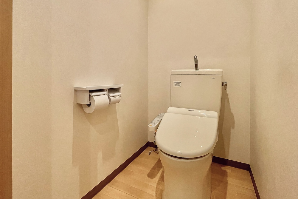 和室8-10畳 トイレ付 禁煙 バスルーム0 | 金剛三昧院