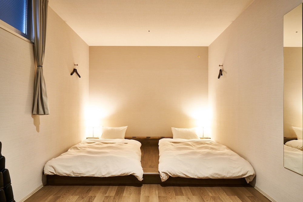 ファミリー ルーム 客室1 | アンドホステル本町イースト