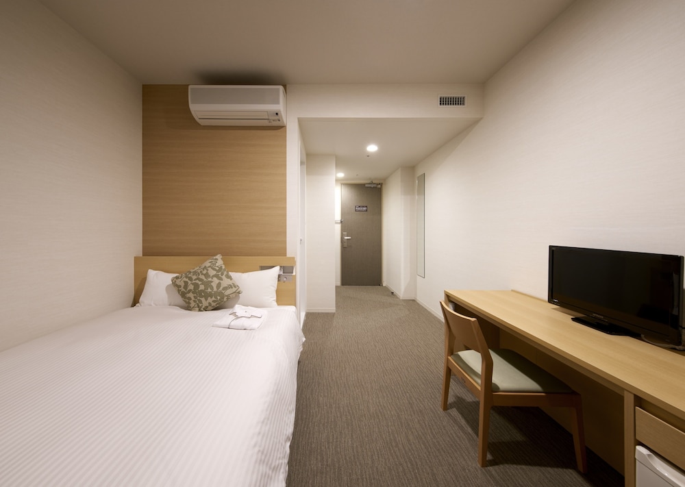 客室1 | ホテルクラウンヒルズ上野プレミア