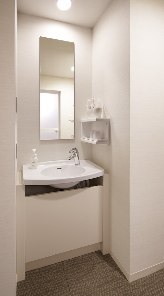 東京シティビュー ダブル 禁煙 (清掃は３日に１回) 客室1 | ホテルクラウンヒルズ上野プレミア