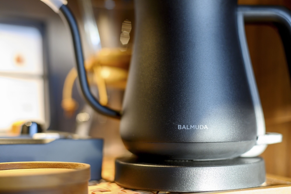 ラグジュアリー ヴィラ (15時チェックイン-10時チェックアウト)ご到着日15時からご出発日10時までご滞在(1室4名様でご利用の場合、リビングにエキストラベッド1台をご用意いたします) コーヒー / コーヒーメーカー0 | ANDARU COLLECTION NISEKO