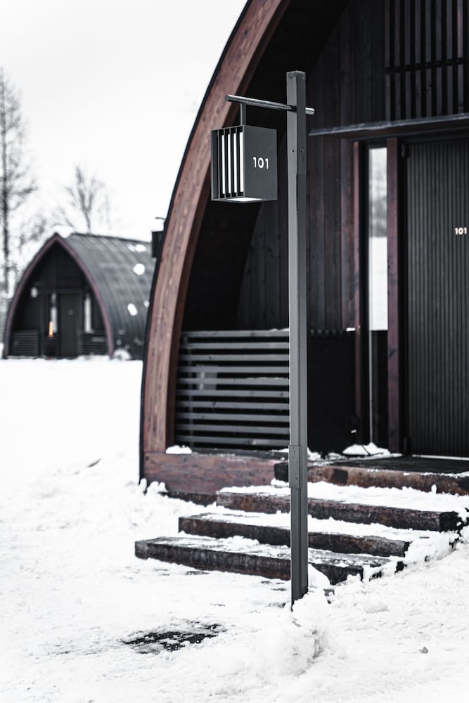 ラグジュアリー ヴィラ (15時チェックイン-10時チェックアウト)ご到着日15時からご出発日10時までご滞在(1室4名様でご利用の場合、リビングにエキストラベッド1台をご用意いたします) 客室18 | ANDARU COLLECTION NISEKO