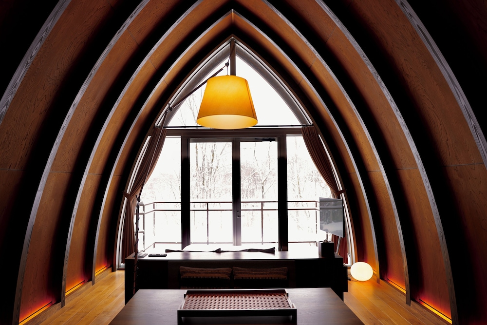 ラグジュアリー ヴィラ (15時チェックイン-10時チェックアウト)ご到着日15時からご出発日10時までご滞在(1室4名様でご利用の場合、リビングにエキストラベッド1台をご用意いたします) 客室7 | ANDARU COLLECTION NISEKO