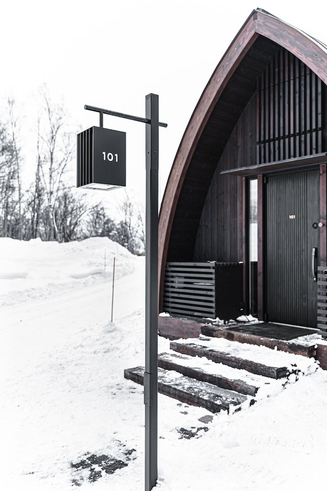 ラグジュアリー ヴィラ (15時チェックイン-10時チェックアウト)ご到着日15時からご出発日10時までご滞在(1室4名様でご利用の場合、リビングにエキストラベッド1台をご用意いたします) 客室21 | ANDARU COLLECTION NISEKO