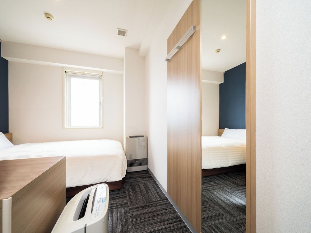 セミダブルルーム 禁煙 客室2 | スーパーホテル十和田