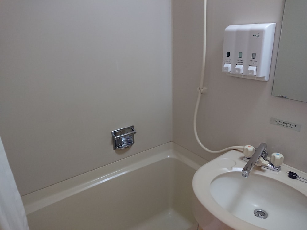 スタンダード ダブルルーム 喫煙可 バスルーム0 | 延岡アーバンホテル