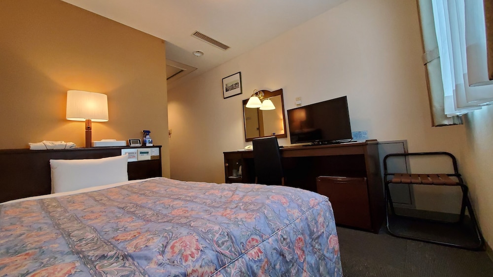 スタンダード ダブルルーム 禁煙 客室4 | 延岡アーバンホテル