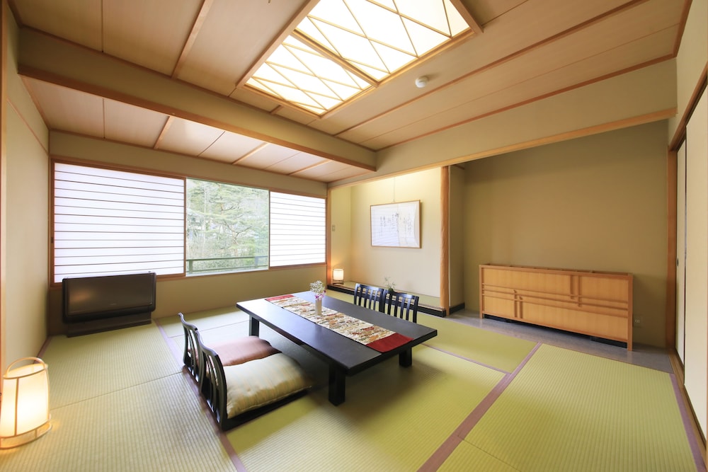 Japanese-style room, non-smoking 客室2 | 鳴子風雅