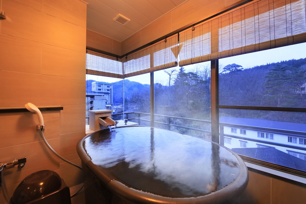 Japanese-Western style room with hot spring bath バスルーム0 | 鳴子風雅
