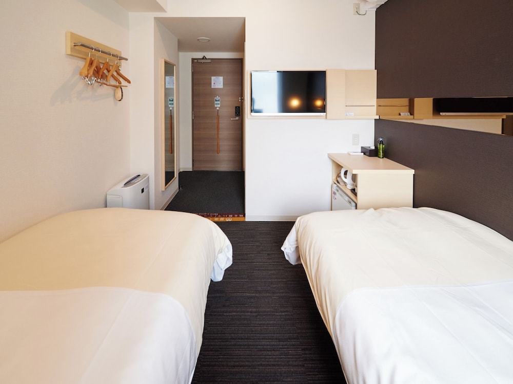 [喫煙] エコノミーツインルーム 客室2 | スーパーホテルJR奈良駅前・三条通り