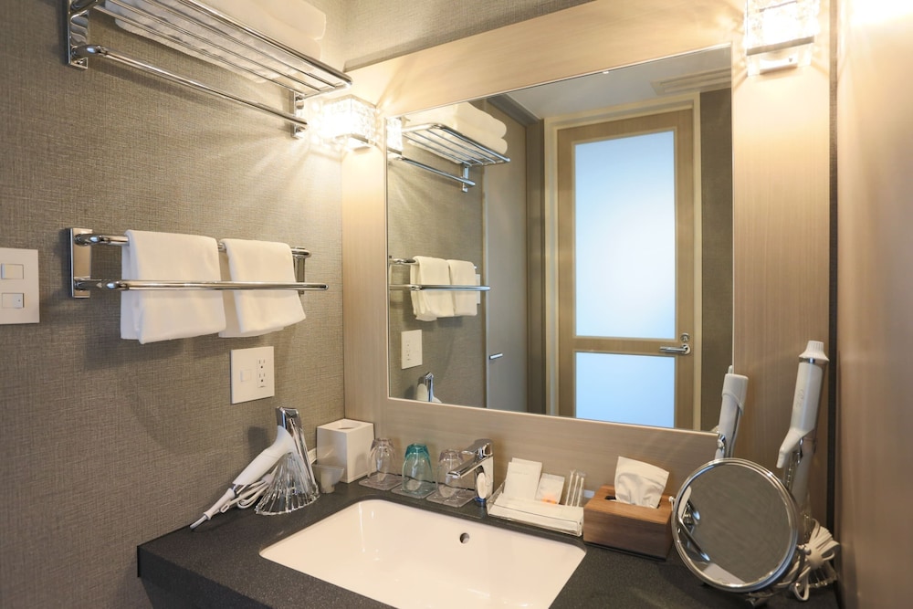 デラックス ツインルーム 2 ベッドルーム 禁煙 客室2 | ホテルキャッスルイン鈴鹿