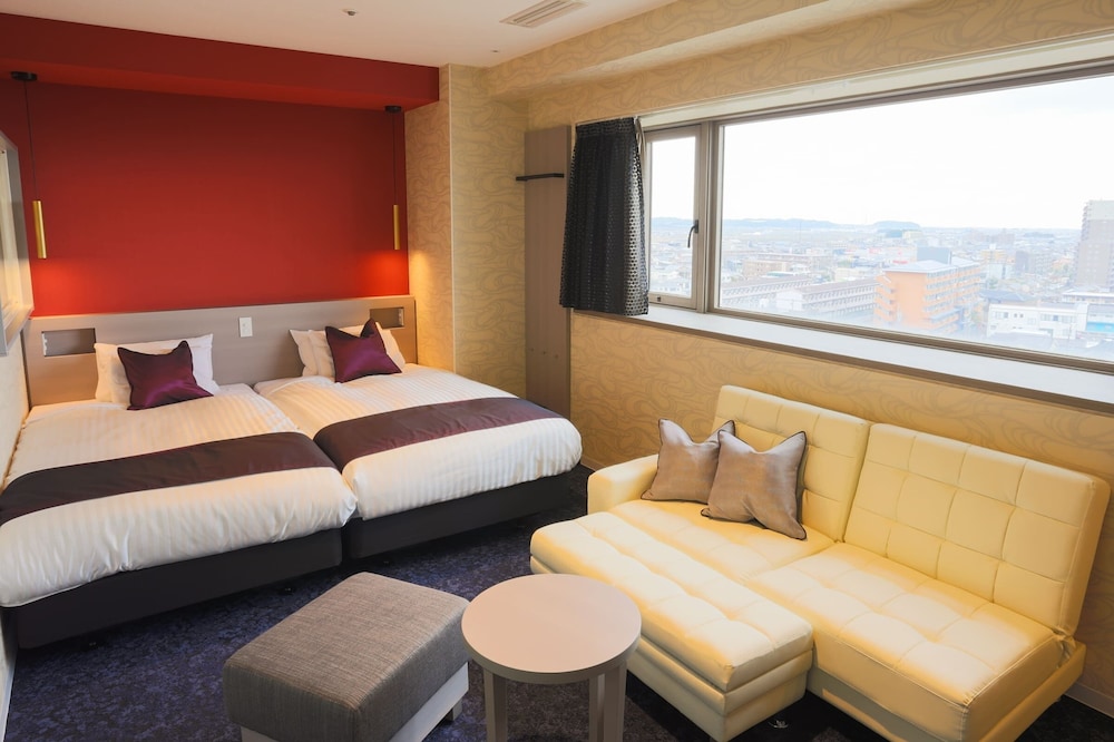 デラックス ツインルーム 2 ベッドルーム 禁煙 | ホテルキャッスルイン鈴鹿