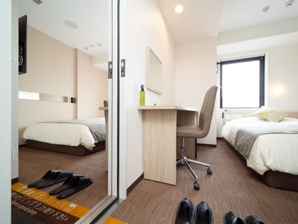 コネクティングルーム 禁煙 客室1 | スーパーホテル 東京 浜松町