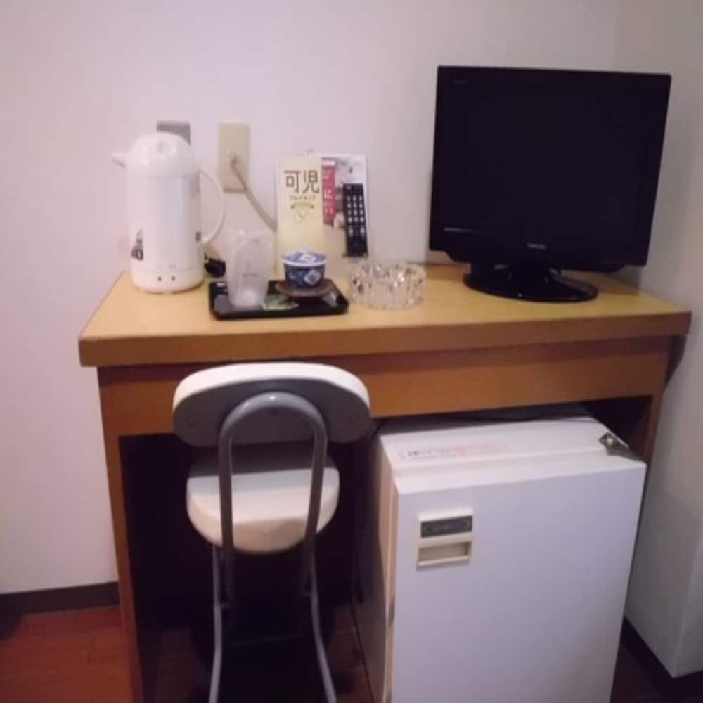 ツインルーム 喫煙可 小型冷蔵庫0 | ホテル シンセリティ 可児