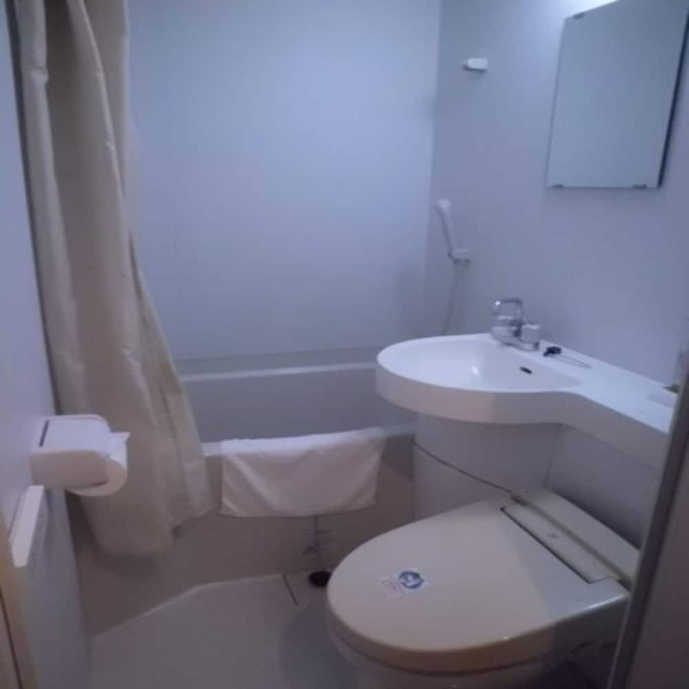 ツインルーム 喫煙可 バスルーム0 | ホテル シンセリティ 可児