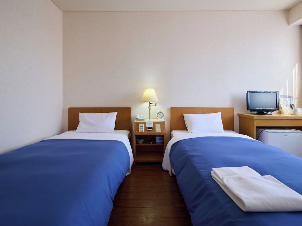 ツインルーム 喫煙可 客室3 | Tabist ホテルシンセリティ