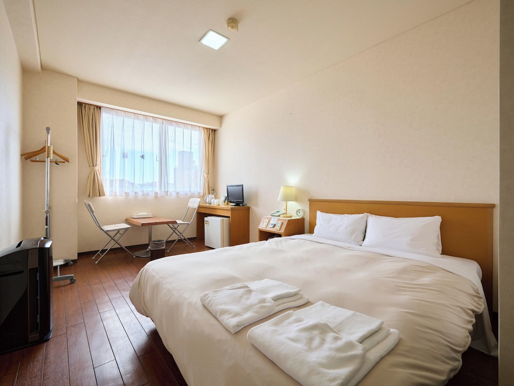 ダブルルーム 禁煙 | Tabist ホテルシンセリティ