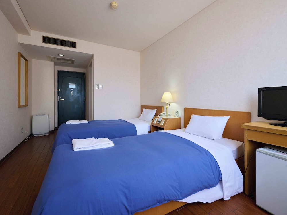 ツインルーム 喫煙可 客室1 | Tabist ホテルシンセリティ